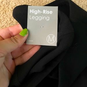 NWT Forever 21 High Rise Leggings Black Size M